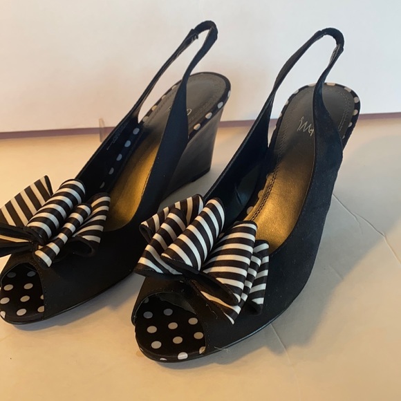Impo Shoes - Black wedges